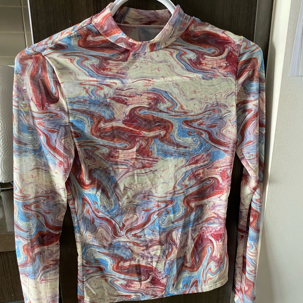 Sheer Design Mesh Long-Sleeve Top 🪸